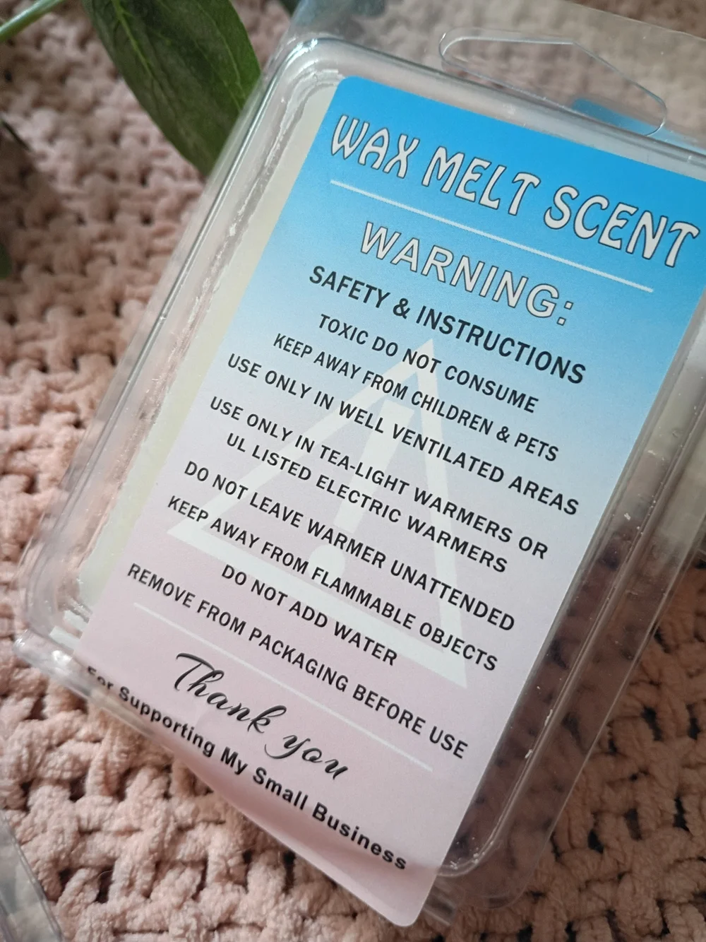 Wax Melt Fresh Cut Grass Scent Clamshell - White Scented Wax Cubes
